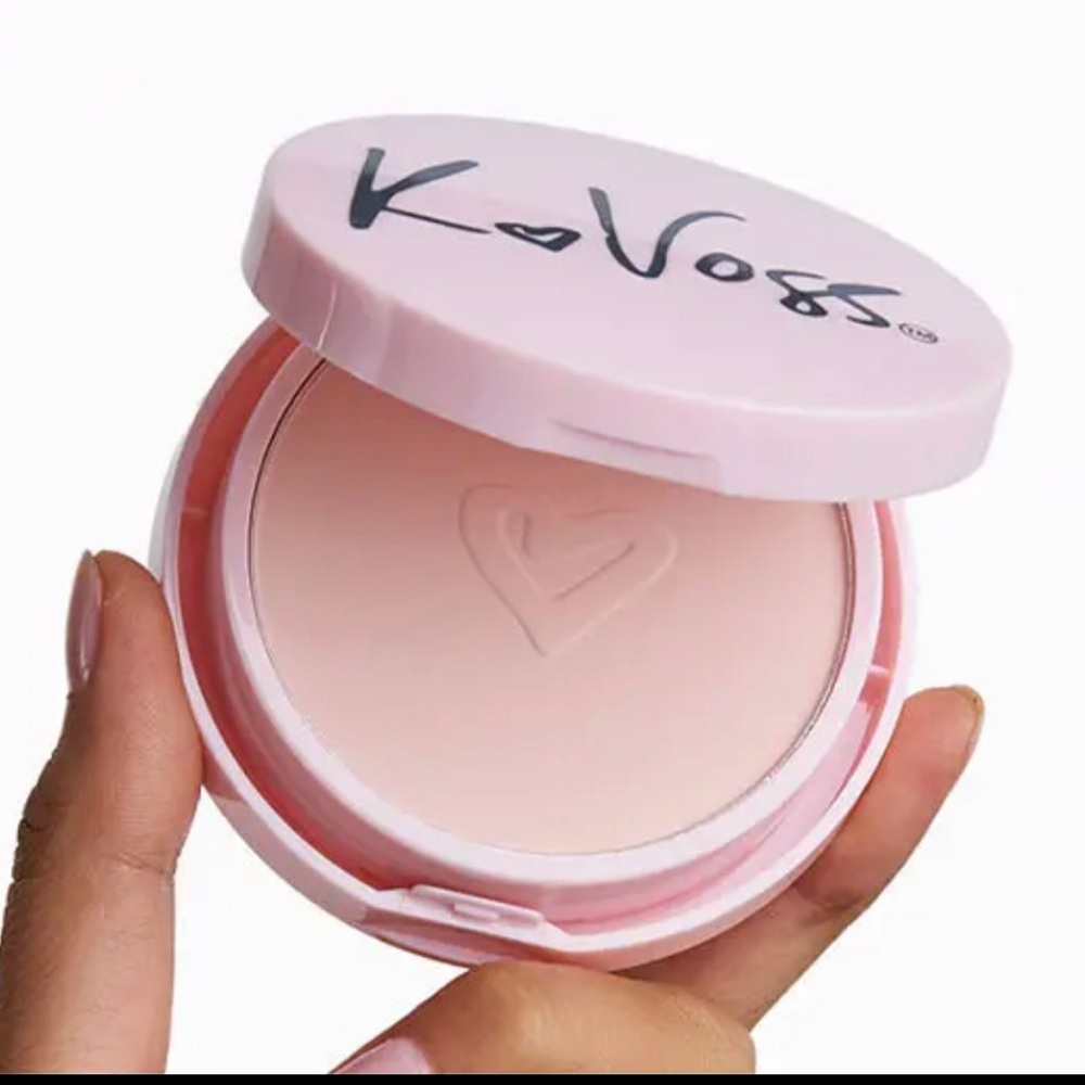 Kvossnyc  Pixie powder Pink Setting Powder compact with puff & mirror NWT